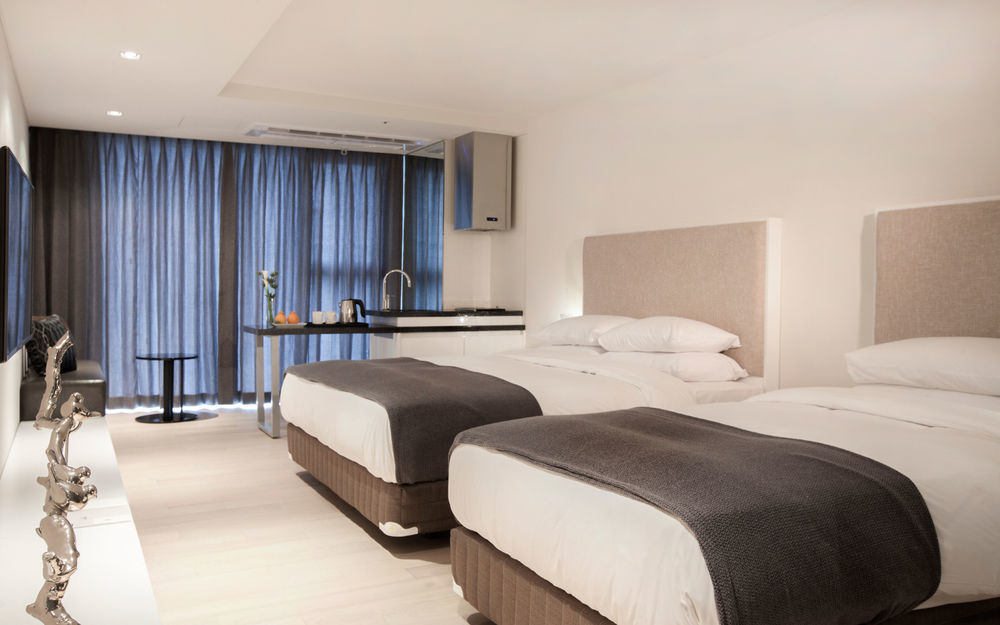 Brown Suites Hotel And Resort Jeju Exterior foto