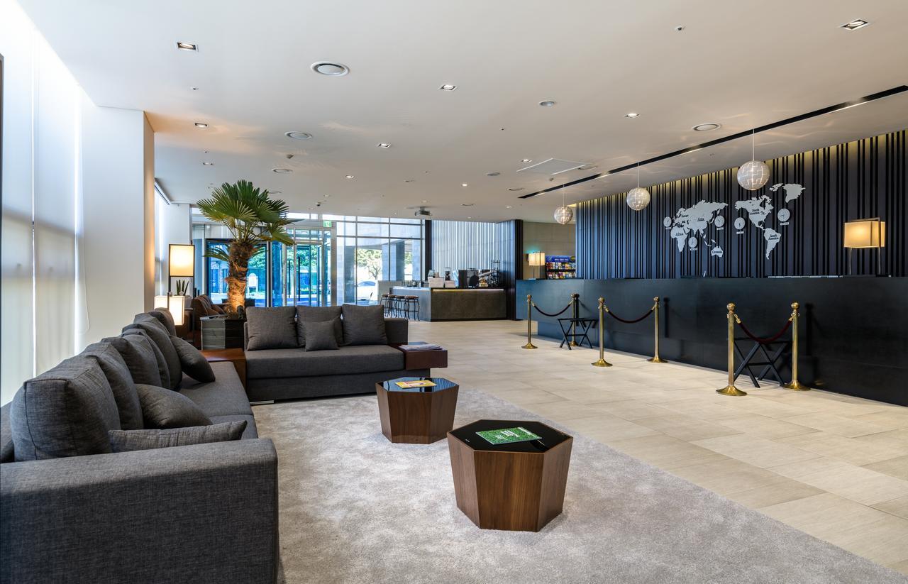 Brown Suites Hotel And Resort Jeju Exterior foto