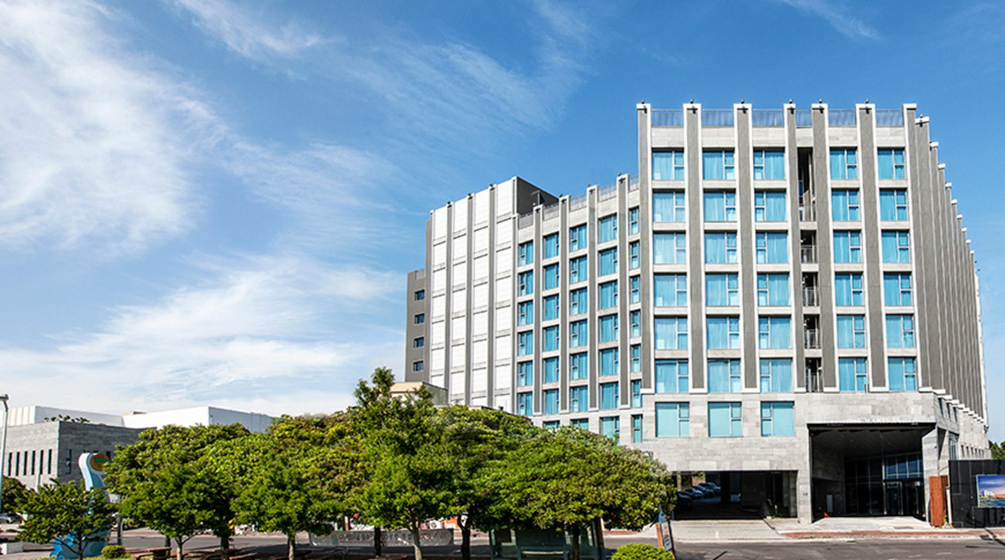 Brown Suites Hotel And Resort Jeju Exterior foto